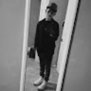 Meet your Posher, Alan alexis